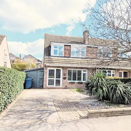 Spacious Lovely 3 Bed House In Keyworth Nottingham Suit Contractors Or Family Exterior photo