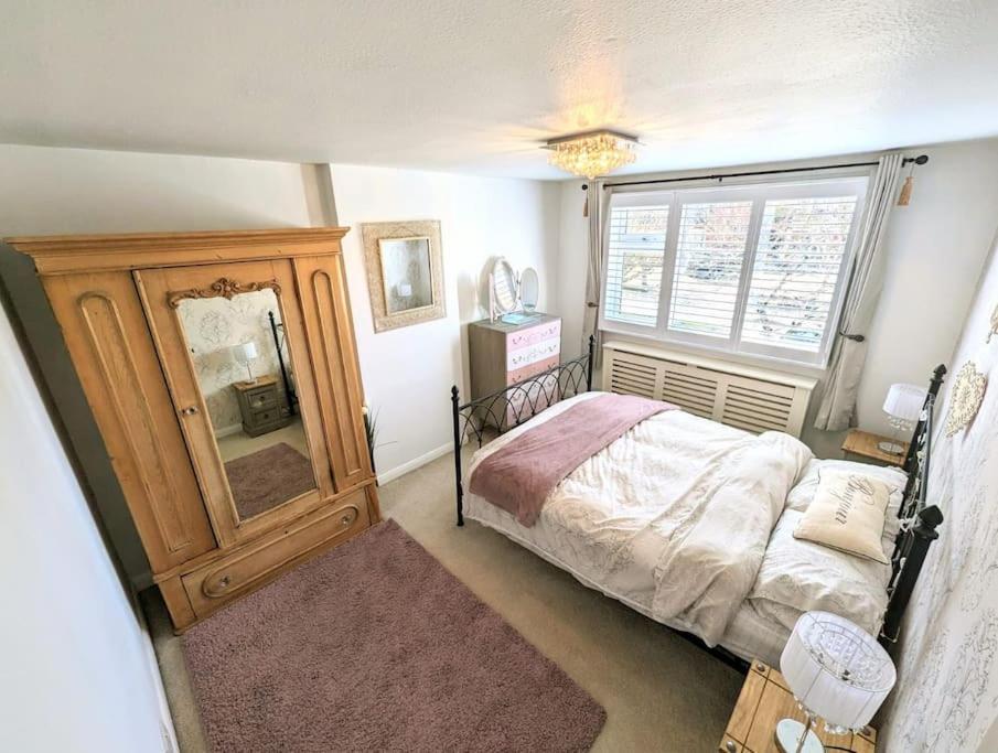 Spacious Lovely 3 Bed House In Nottingham Contractors Or Family