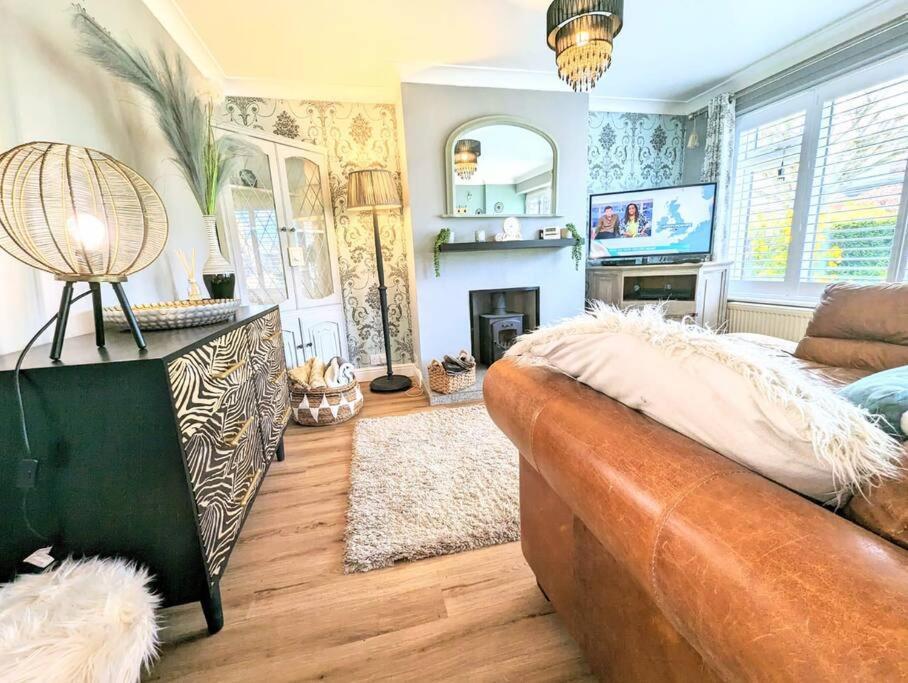Holiday home Spacious Lovely 3 Bed House In Nottingham Contractors Or Family